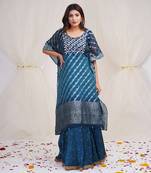 SHADING OF YALE BLUE AND PRUSSIAN BLUEKAFTAAN