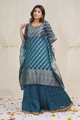 SHADING OF YALE BLUE AND PRUSSIAN BLUEKAFTAAN