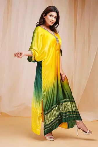 4D DYEING OF BRIGHT YELLOW AND GOLF GRRENKAFTAAN