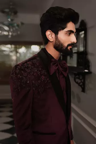 Wine Trij Tuxedo Set