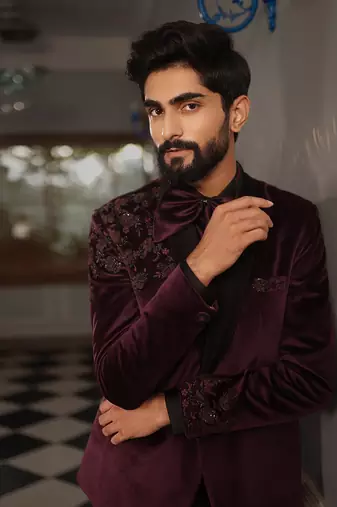 Wine Trij Tuxedo Set