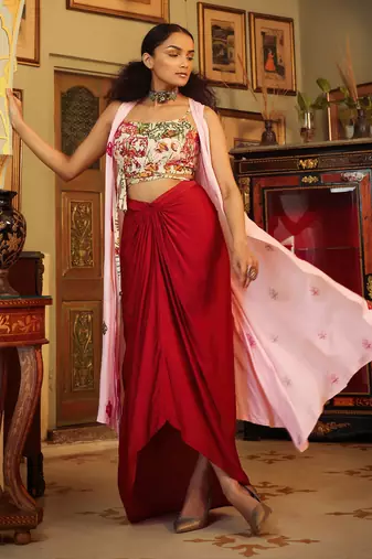 Dilruba Ivory Red Pink Rangeen Tie Up Top With Drape Skirt And Cape Set