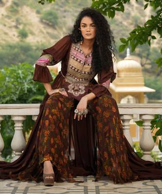 Coco Brown Rangeen Yoke Fusion Set 7