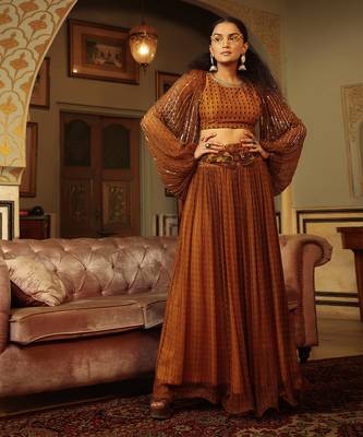 Dilruba Trevron Dhaani  Balloon Sleeve Crop Top With Broad Belt Skirt 1