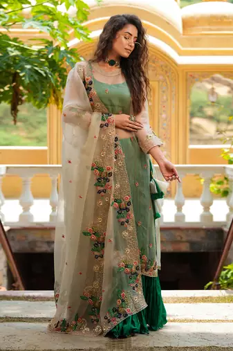 Dilruba Ivoreen Crush Skirt Kurta Set