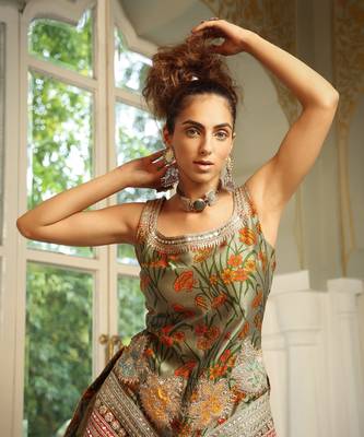 Dilruba Bageecha Kurta Fringe Pants Rangeen Work  8