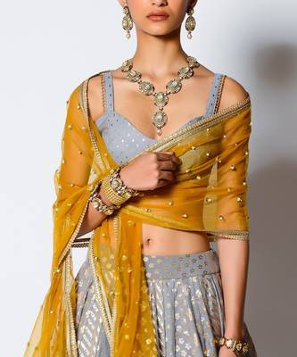 Zeenat 3
