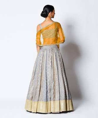 Zeenat 4