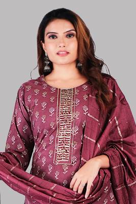 Light Maroon Colour Muslin Embroidered With Mill Printed Designer Suits 3
