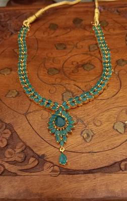 Green necklaces 4