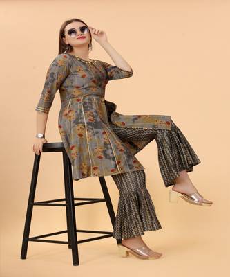 Growish Dusty Grey Foli Print Viscose Designer Kurta Set 3