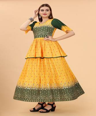 Growish Bandhni Print with Sequance Embroidery Designer Gown 2