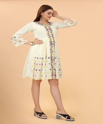 Growish Off White Multi Embroidery Indo Western Style Dress 3