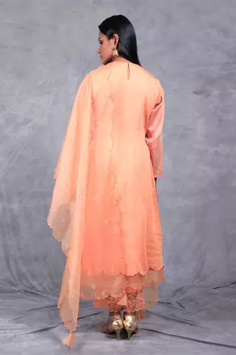 Peach Ditya