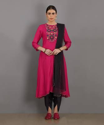 Pink Hamza 1
