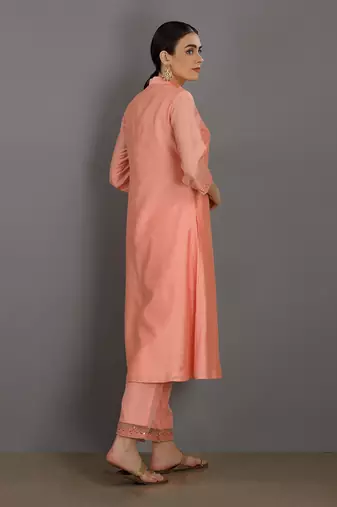 Peach Saumya