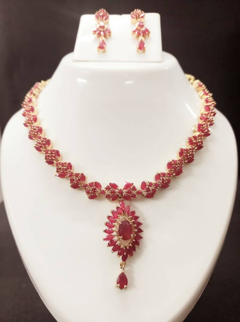 Maroon Jewellery Necklaces with Earrings for Wedding