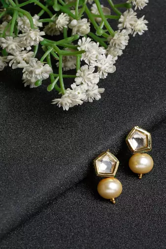 Kundan Studs