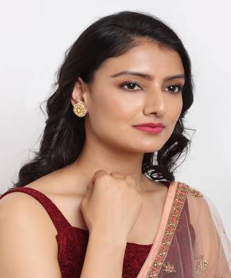 Kundan Studs 1