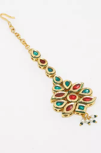 Kundan Maang Tikka