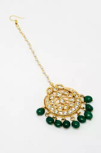 Kundan Maang Tikka