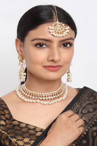 Kundan Choker with Earrings & maang tika