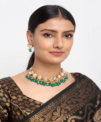 Kundan Choker with Studs 1