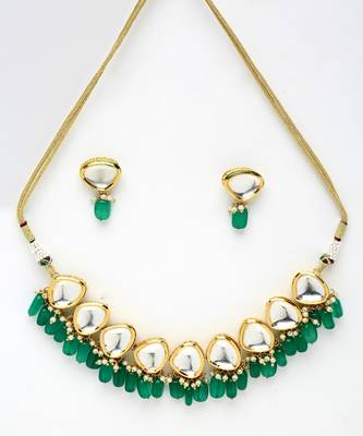 Kundan Choker with Studs 3