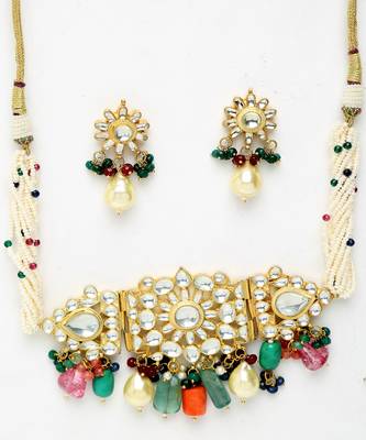 Kundan Maharani Choker with Earrings 3