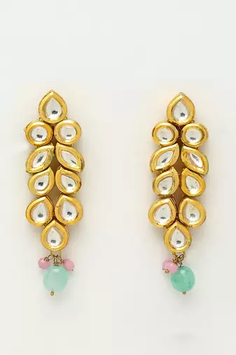 Kundan Neckpiece with Earrings and Maang Tikka