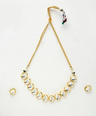 Kundan Choker with Kundan Studs 2