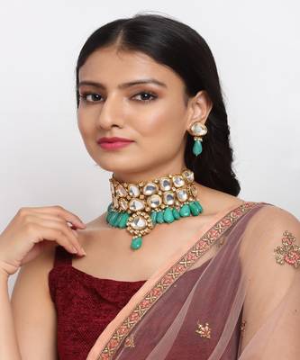 Kundan Choker with Studs 1