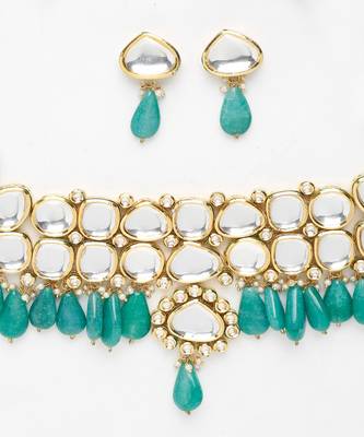 Kundan Choker with Studs 3