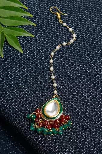 Kundan Maang Tikka