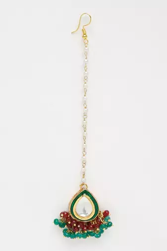 Kundan Maang Tikka