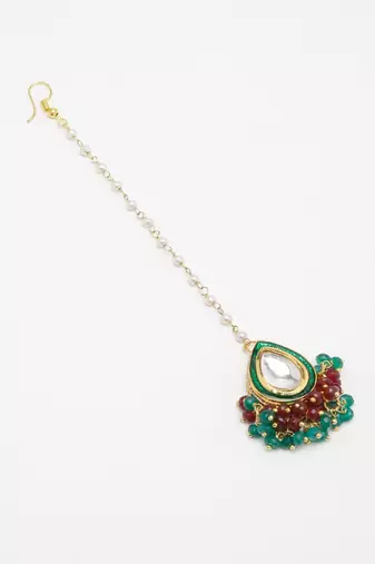 Kundan Maang Tikka