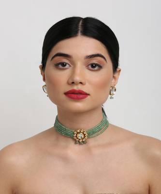 Kundan Choker with Studs 1