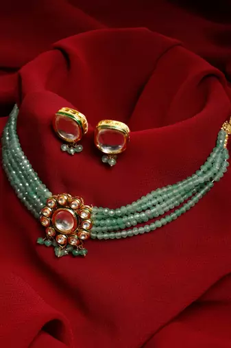 Kundan Choker with Studs
