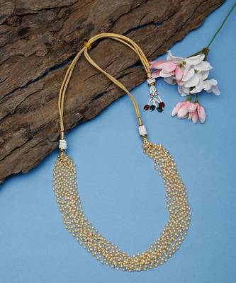 Pearl Neckpiece 2