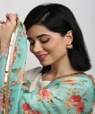 Kundan Studs 1