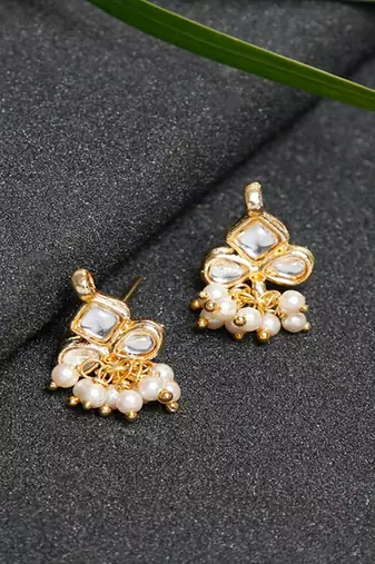 Kundan Studs