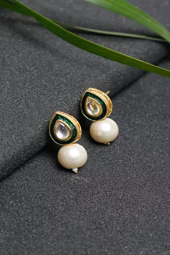 Kundan Studs