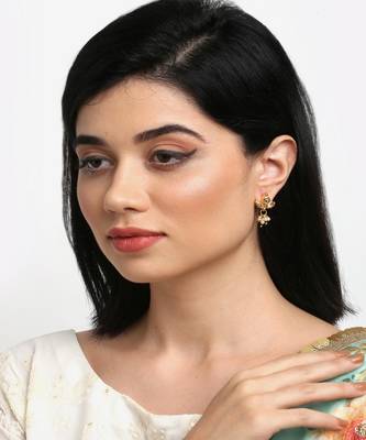 Kundan Studs 1