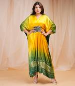 4D DYEING OF BRIGHT YELLOW AND GOLF GRRENKAFTAAN