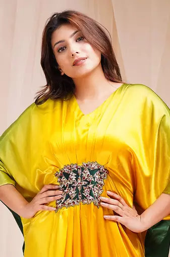 4D DYEING OF BRIGHT YELLOW AND GOLF GRRENKAFTAAN