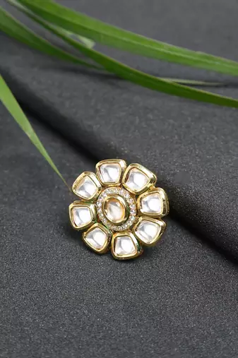 Kundan Ring