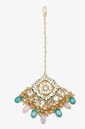 Kundan Maang Tikka