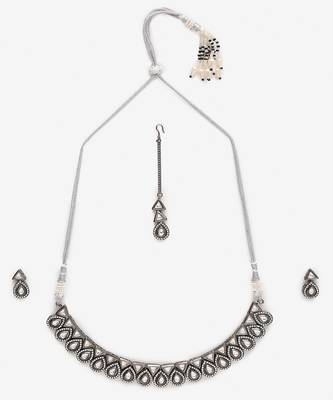 Silver Kundan Choker with Earrings and Maang Tikka 3
