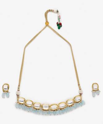 Pearl Neckpiece with Studs 1