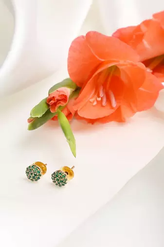 Green Studs